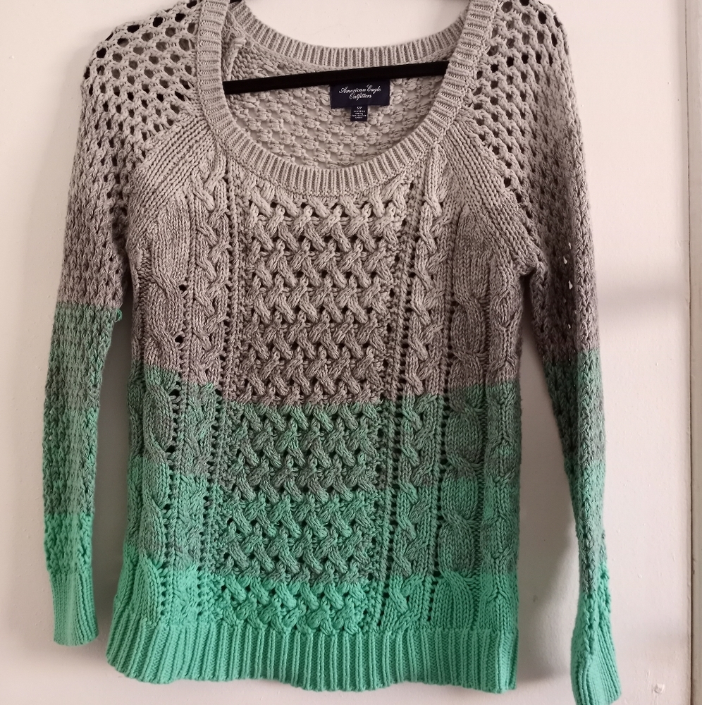 American eagle grey and mint ombre sweater